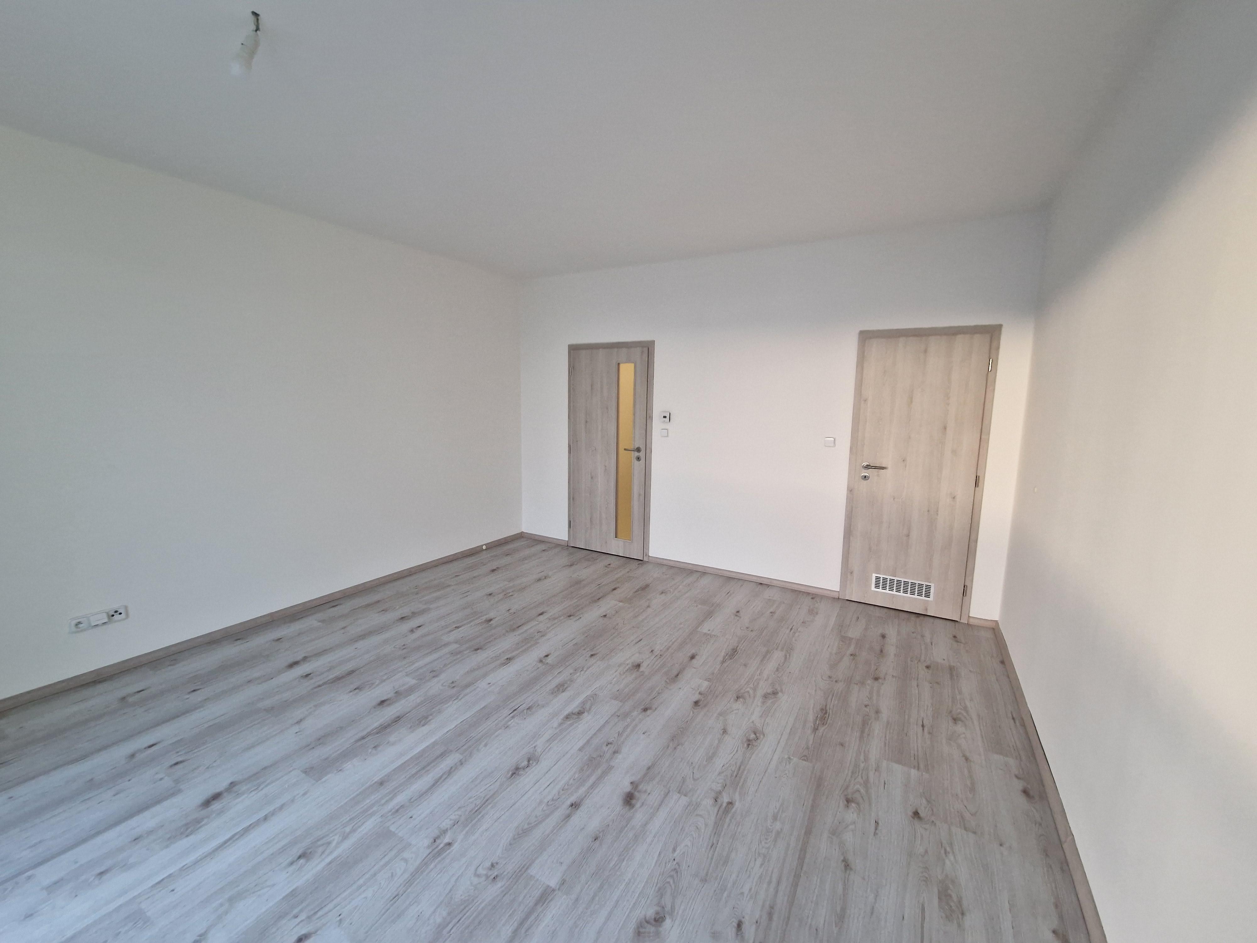 2kk Byt č. 7, Zelené náměstí č.p. 3115 - Image# 1
