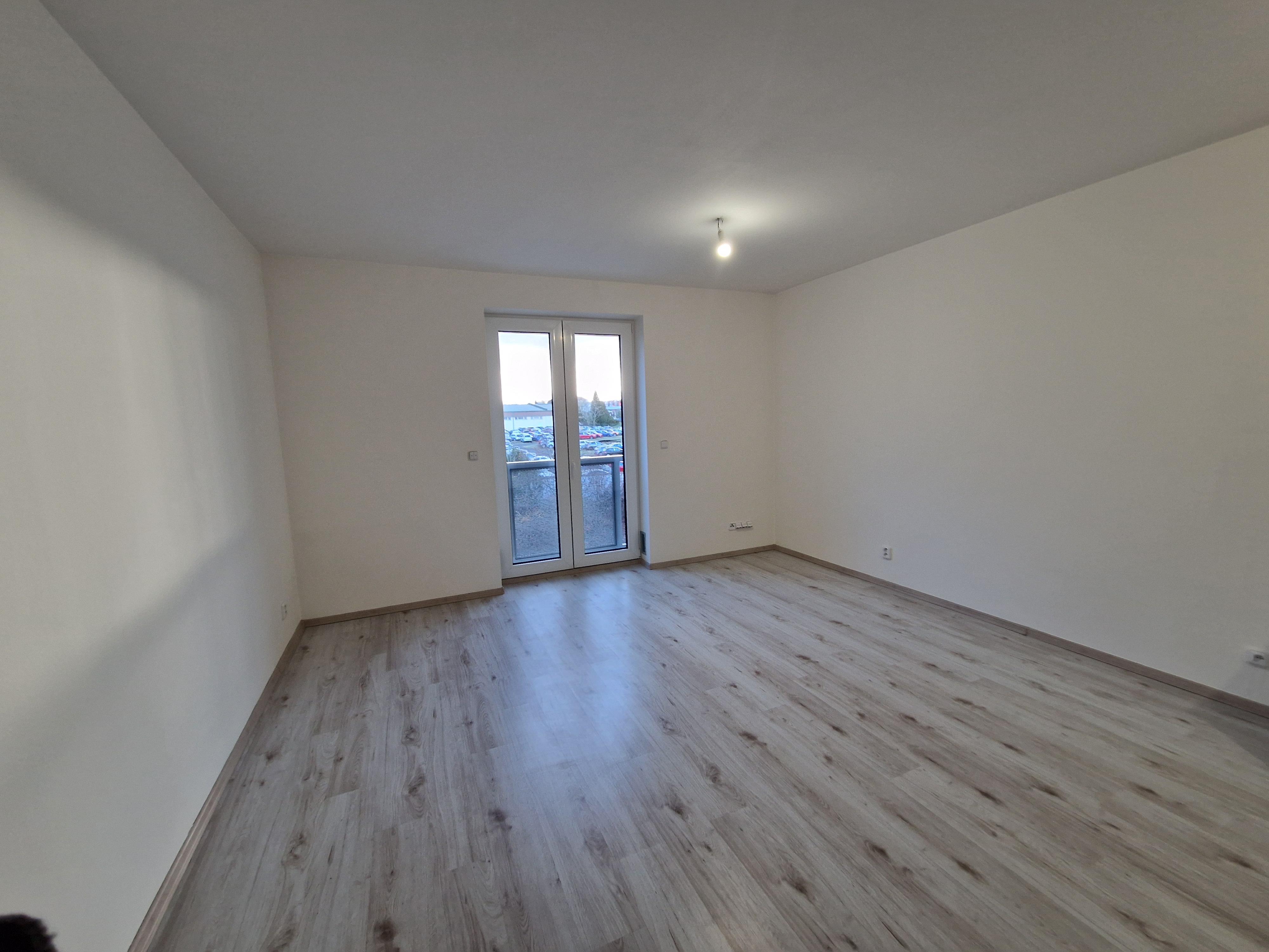 2kk Byt č. 7, Zelené náměstí č.p. 3115 - Image# 1